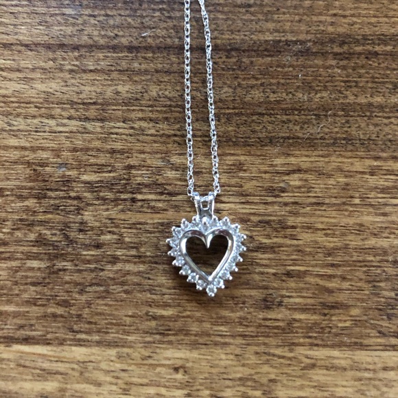 Heart Necklace - Picture 2 of 4